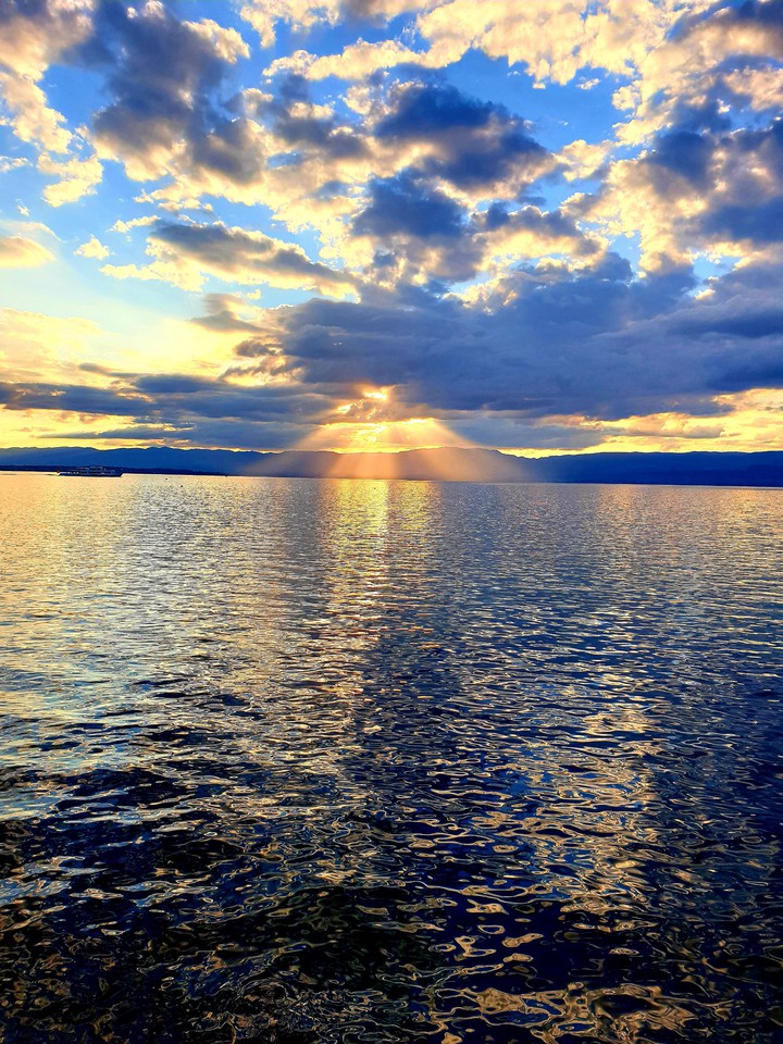 Sunset over the lake Leman