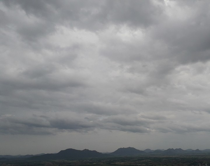 clouds and mountains make a perfect pair!