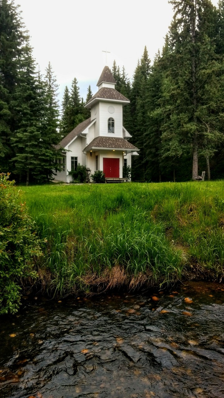 Camp Caroline, AB