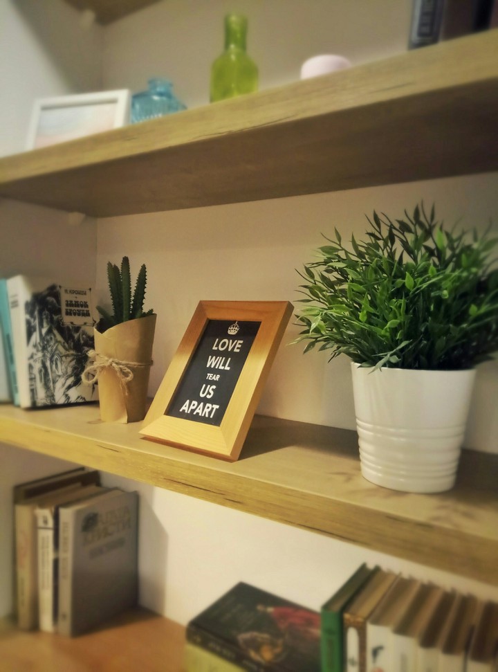 Cozy shelves