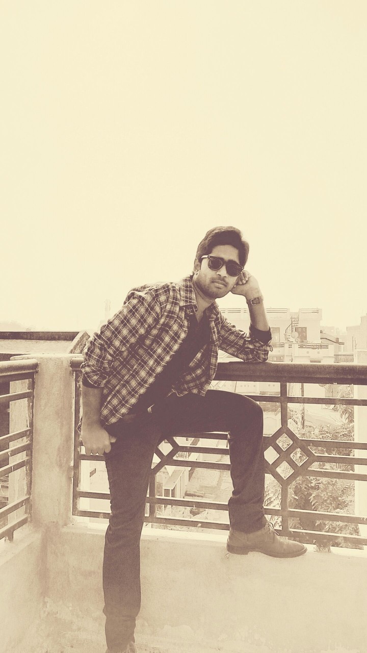hii friends ,,,,,,,,,,,,, My contact no. 7786912095