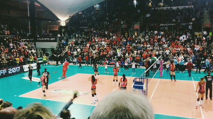 volley ball player