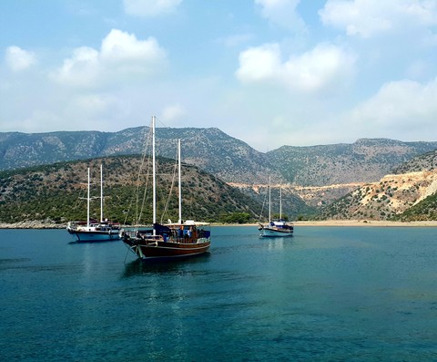 Море