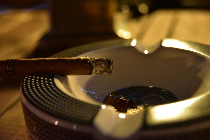 Cigars bar