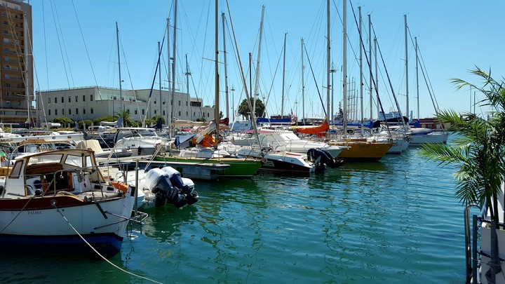 Cagliari Boat
