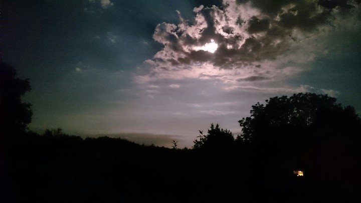 Dunkle Wolke
