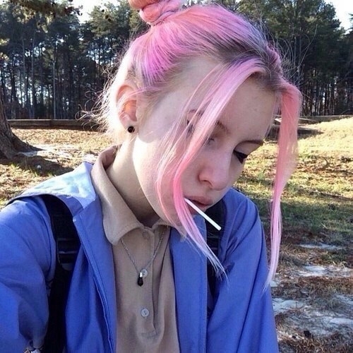 ¥
