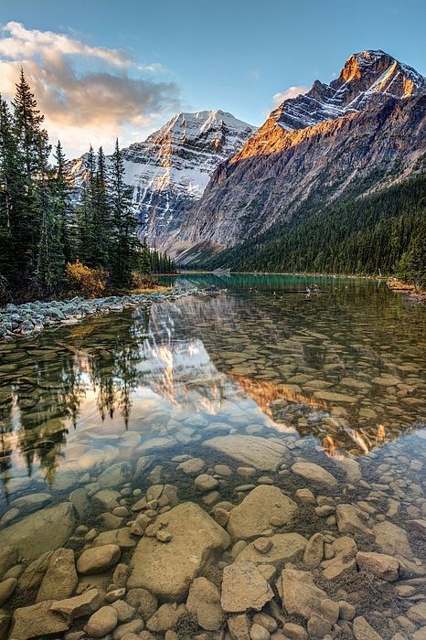 sunshine on Mt.edith cavell !!