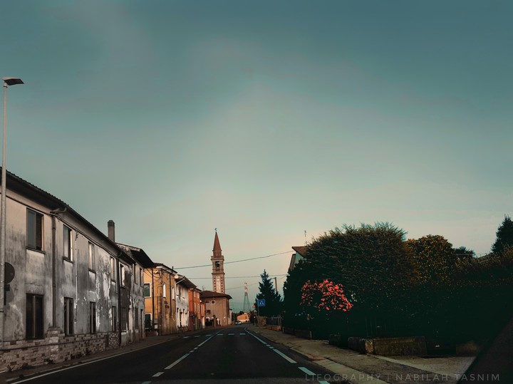 Aesthetic Street