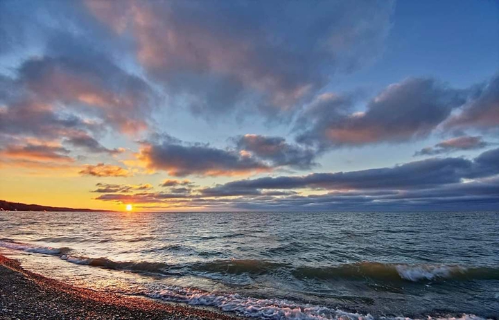 erie sunset