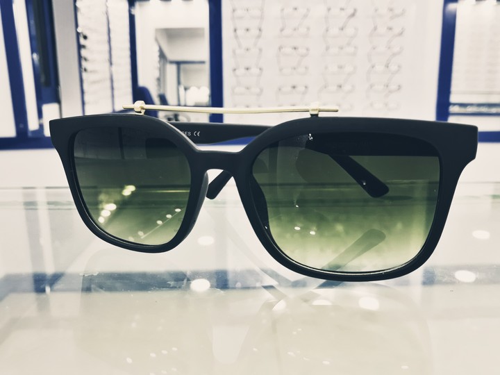 sunglass