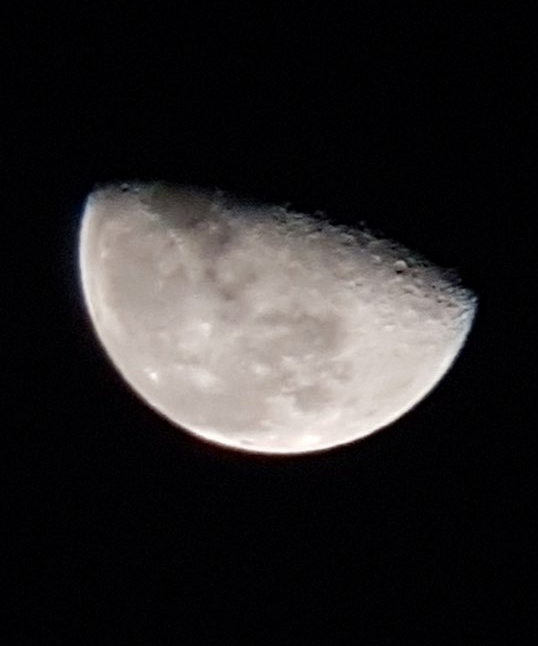 달님이라오!