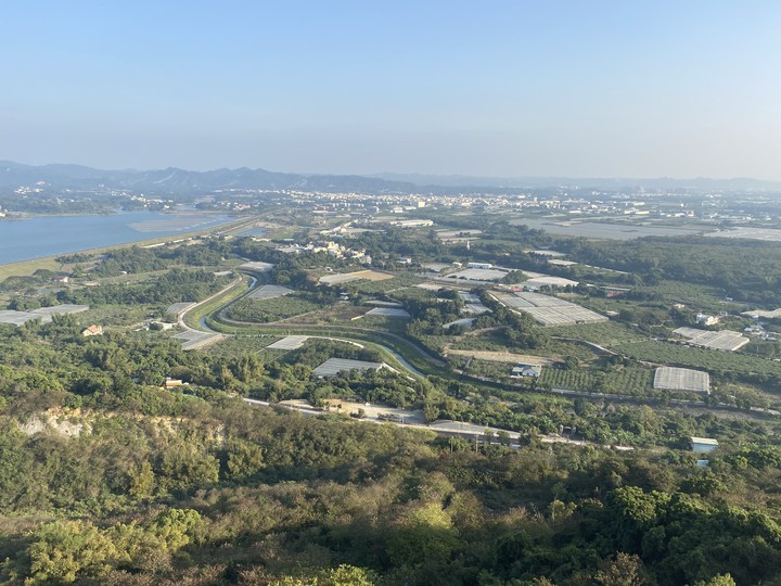 beautiful taiwan view from the 40M tall violin shaped like