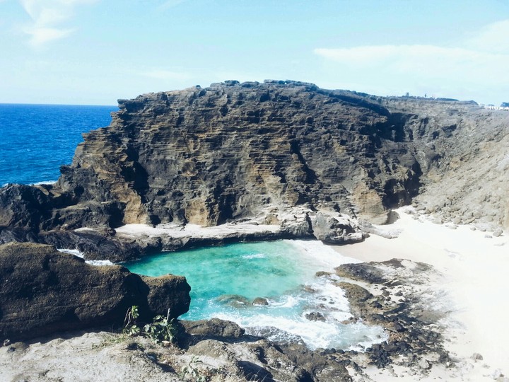 beautiful hawaiian sea