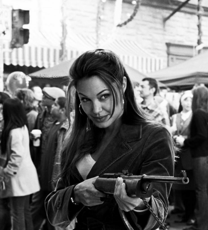 angelina jolie gueen atheist