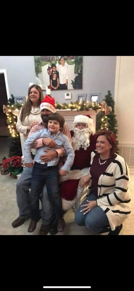 Tina family w Santa 2018