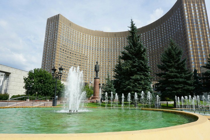 Hotel "Cosmos", Moscow