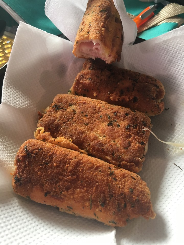 Enrolado de presunto e queijo