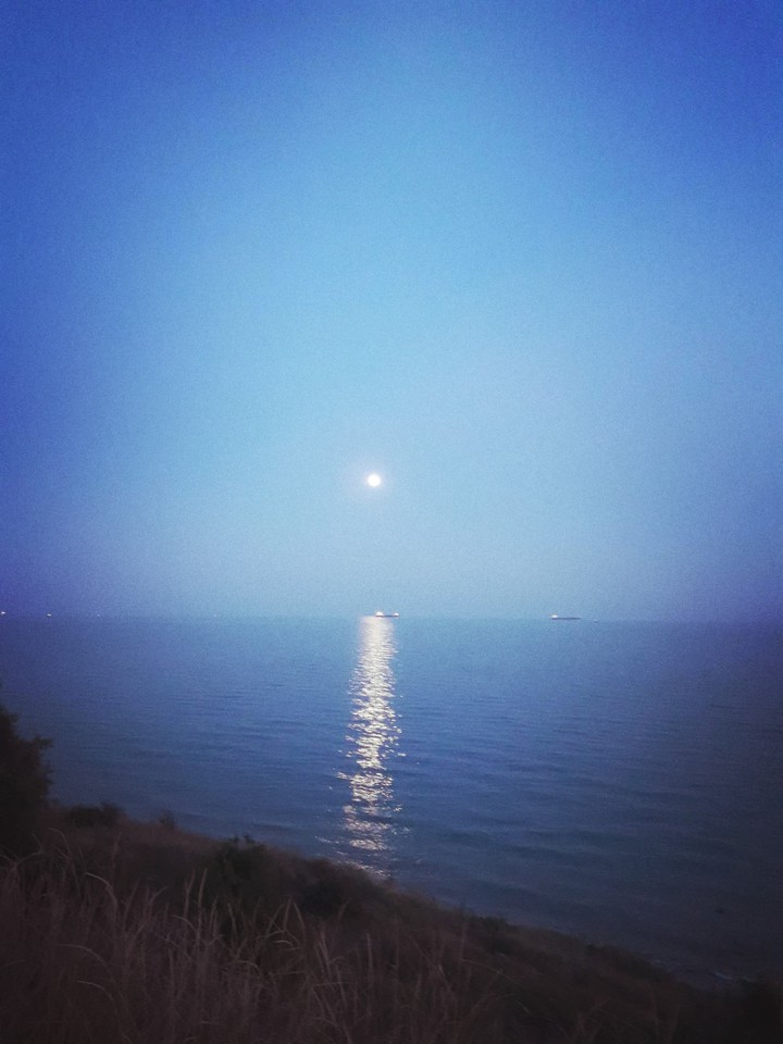 вечер на море