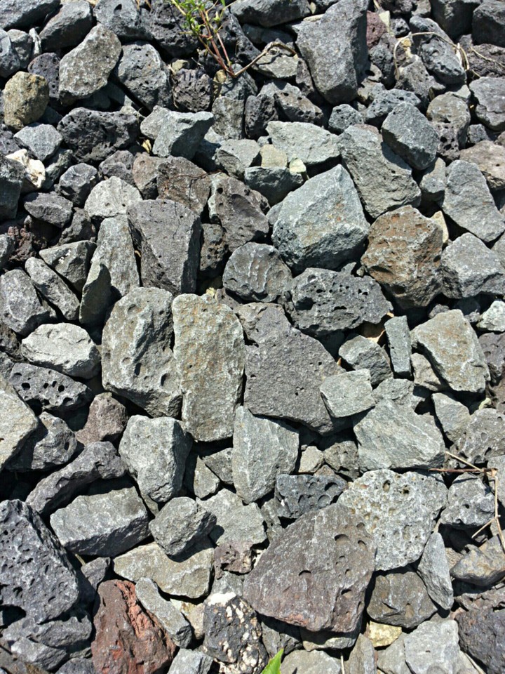 Mini stones