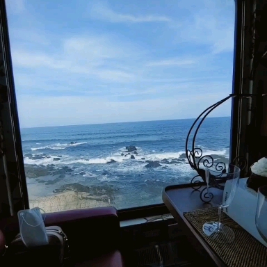 beach train