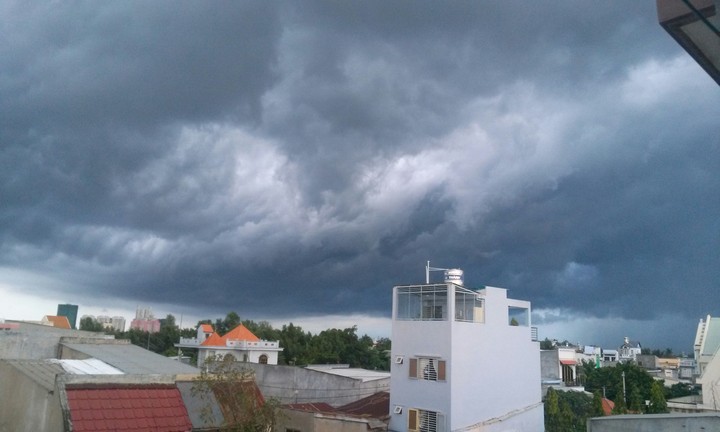 Dark cloud