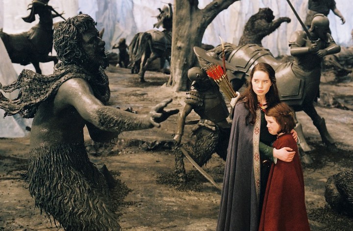 Susan and Lucy find Mr. Tumnus