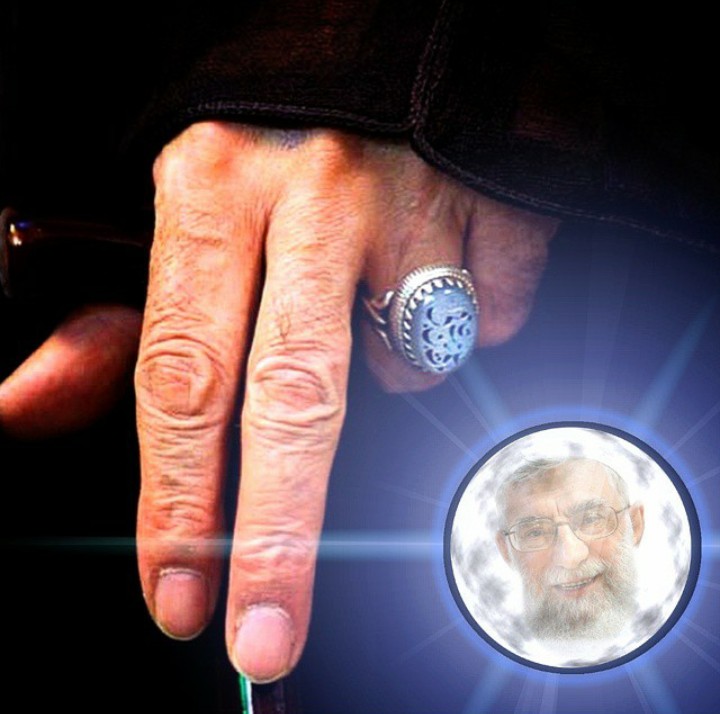 لبیک یا خامنه ای