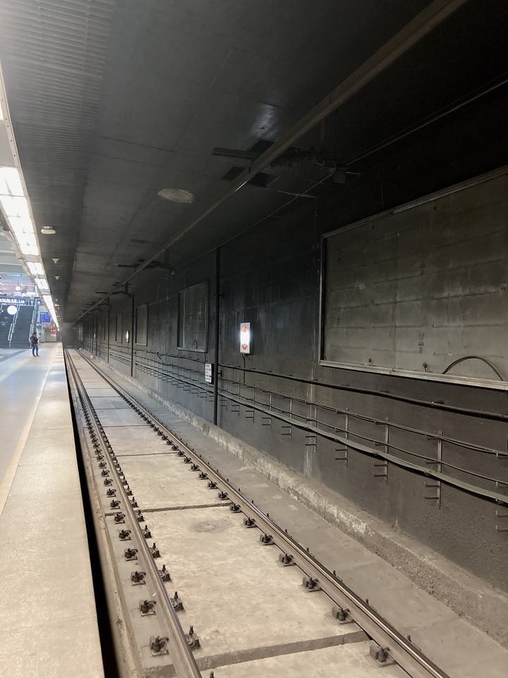 Infinite Tunnel