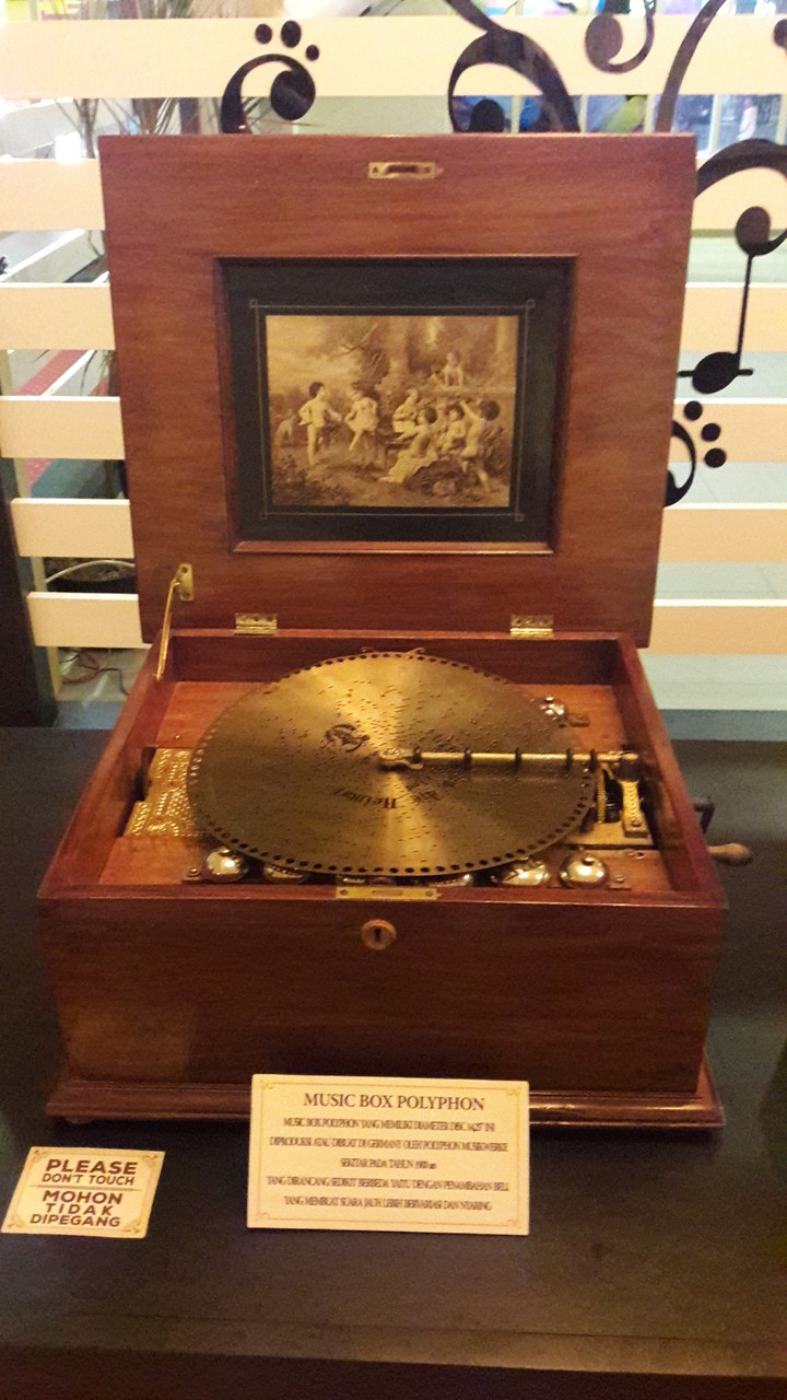 Instrument