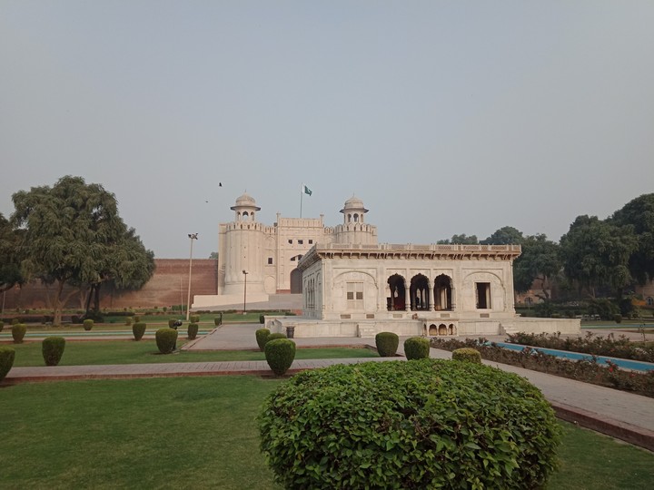 Entrance to Lahore Fort