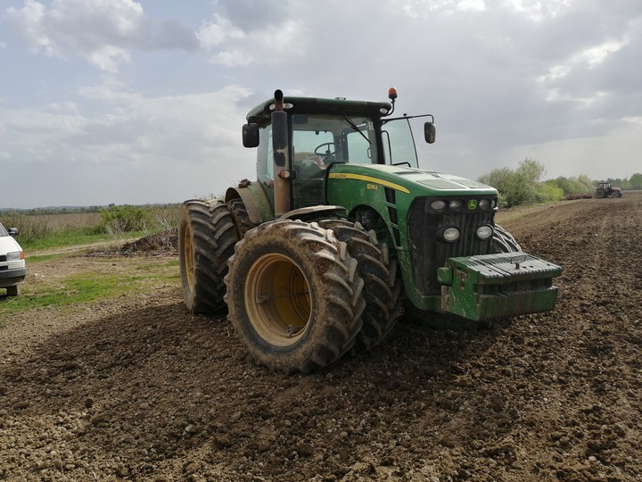 tractor