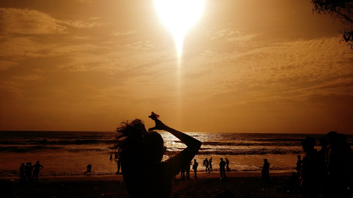 Beach and Sun Set