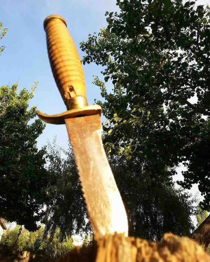 An old hunting knife