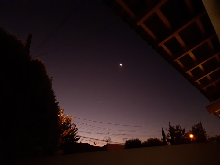 Moon and Venus 2