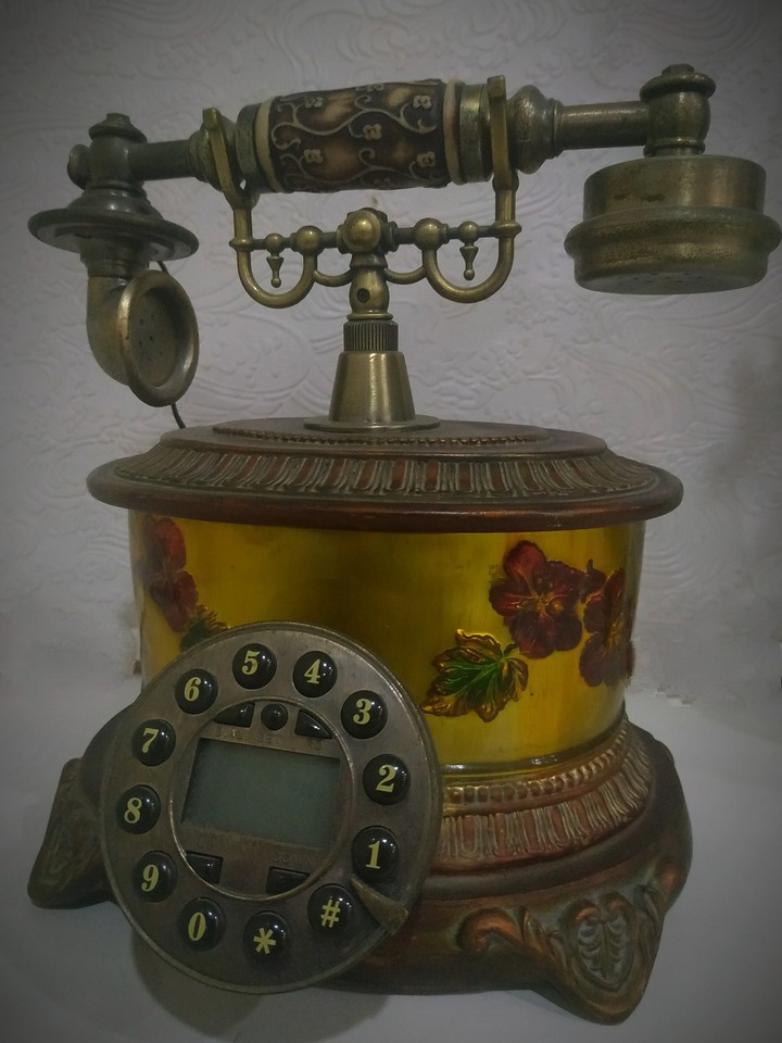 antique phone