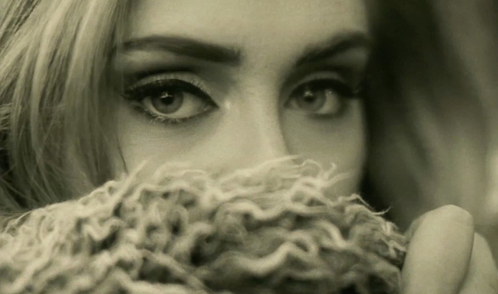 Adele. gorgeous look