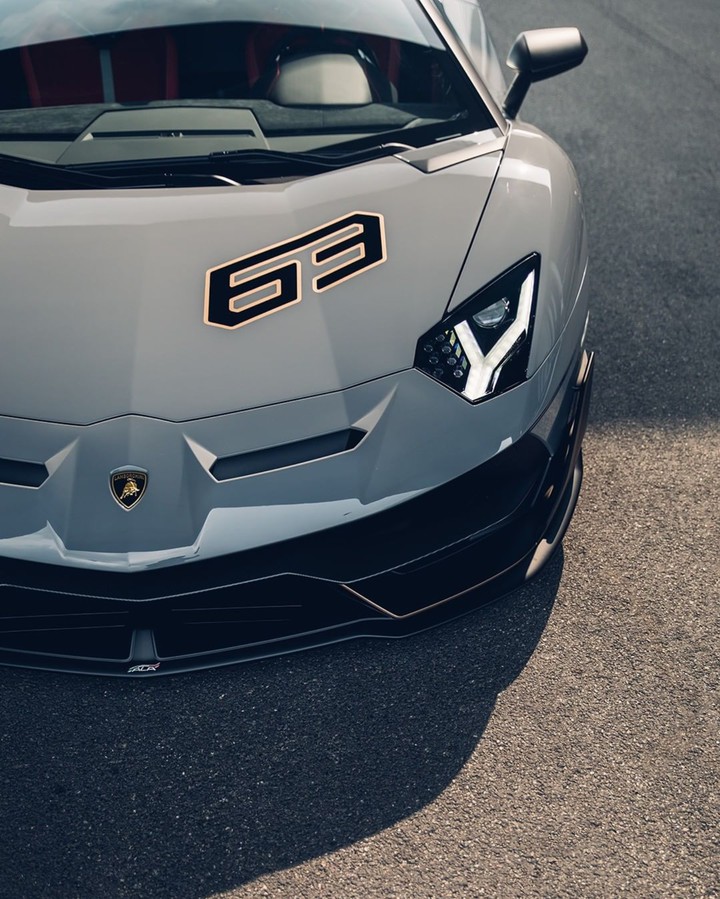 Lamborghini Aventador SVJ63