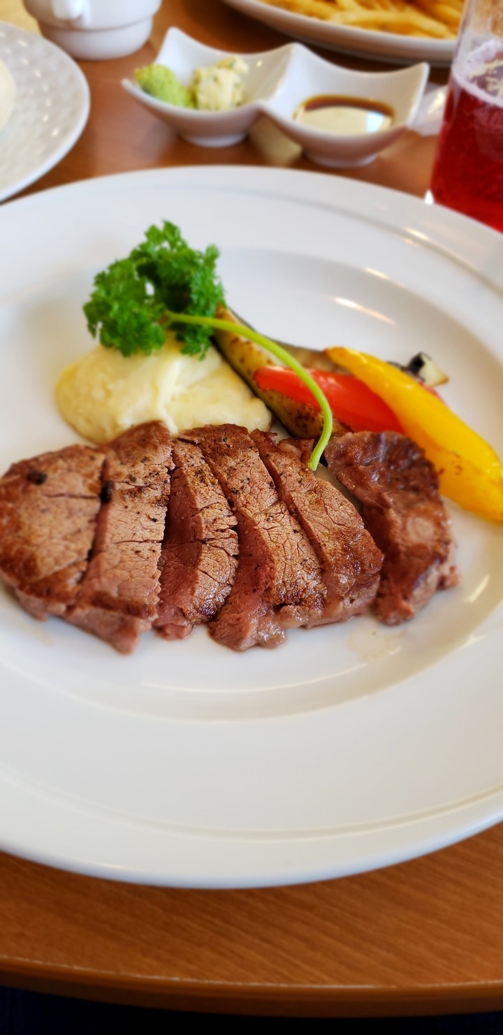 お肉