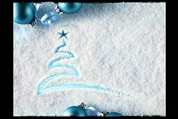 christmastree draw in snow