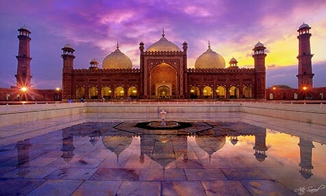 BADSAHE MASJID