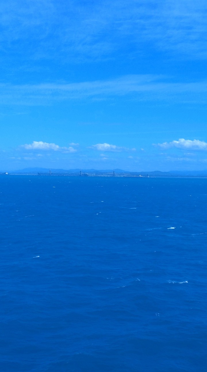 Blue Sea meet Blue Sky