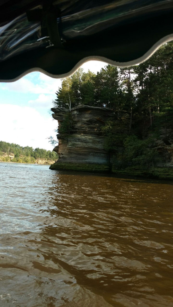hawk rock in Wisconsin Dells