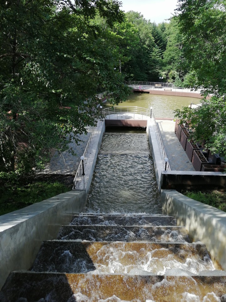Waterfall?          Водопад?