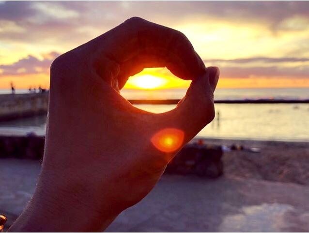sky hand