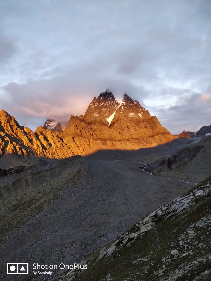 Holly Mountain