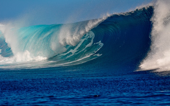 wave