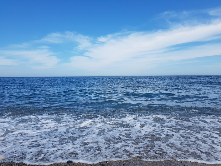 море