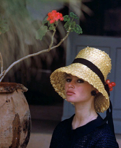 Brigitte Bardot ..