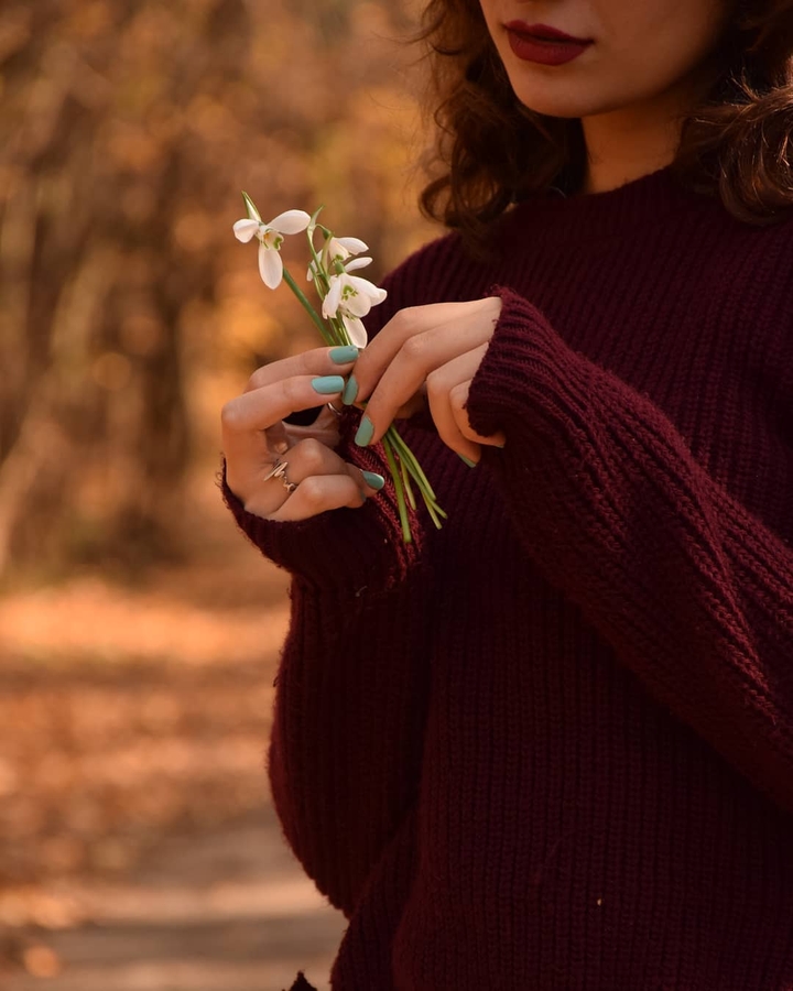 a girl in autumn